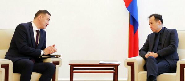 Встреча Чрезвычайного и Полномочного посла РБ в Монголии Станислава Чепурного с министром иностранных дел Монголии Дамдины Цогтбаатаром - Sputnik Беларусь