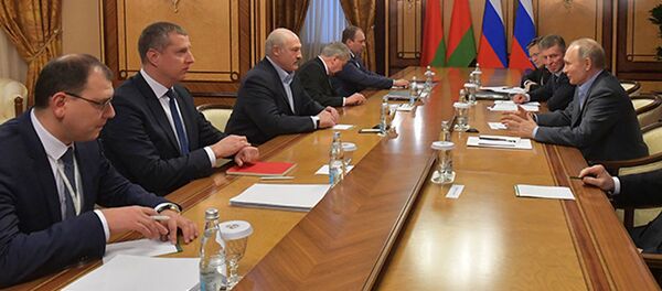 Президент Александр Лукашенко на переговорах в Сочи - Sputnik Беларусь