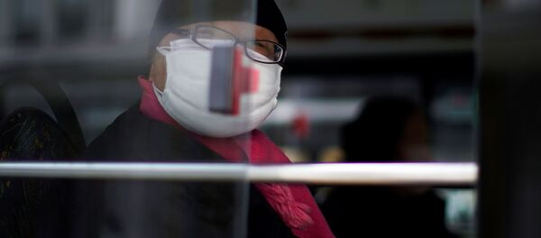 Мужчина в маске - Sputnik Беларусь