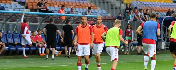 Футболисты сборной Беларуси на тренировке - Sputnik Беларусь