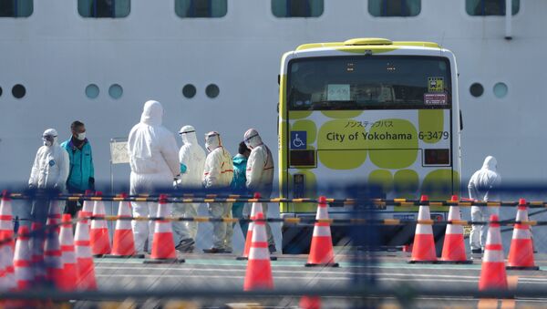 Эвакуация пассажиров круизного лайнера в Йокогаме - Sputnik Беларусь