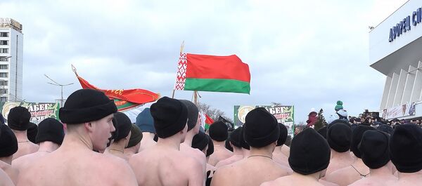 В Минске состоялся забег настоящих мужчин - Sputnik Беларусь