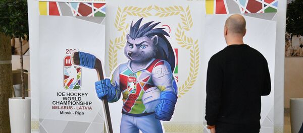 Маскот ЧС па хакеі вожык Спайкі Маскот ЧС па хакеі вожык Спайкі - Sputnik Беларусь