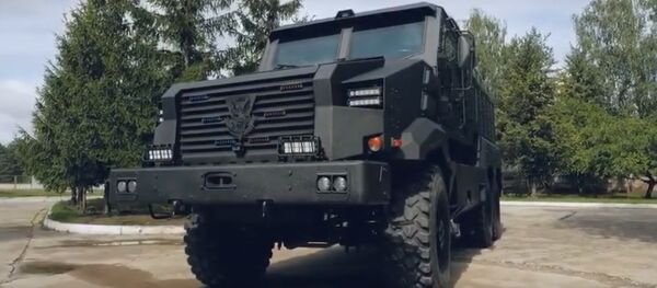 Госкомвоенпром опубликовал видео белорусского MRAP Защитник - Sputnik Беларусь