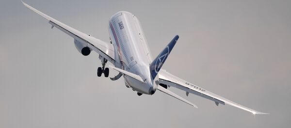 Самолет SSJ-100, архивное фото - Sputnik Беларусь