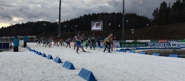Старт смешанной эстафеты в Раубичах Старт смешанной эстафеты в Раубичах - Sputnik Беларусь
