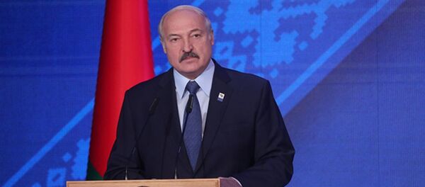 Президент Беларуси Александр Лукашенко Президент Беларуси Александр Лукашенко - Sputnik Беларусь