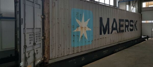 Контрабандные сигареты из Беларуси нашли таможенники Литвы в грузовом вагоне Контрабандные сигареты из Беларуси нашли таможенники Литвы в грузовом вагоне - Sputnik Беларусь