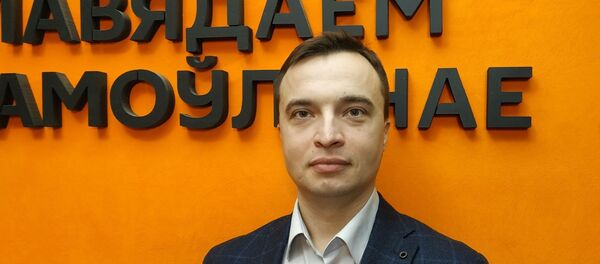 Беляков: в Китае 170 миллионов школьников и студентов сидят дома - Sputnik Беларусь