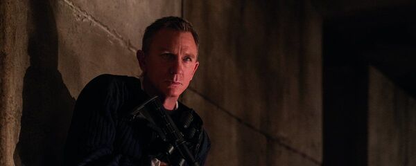 Дэниел Крейг в роли Джеймса Бонда - Sputnik Беларусь