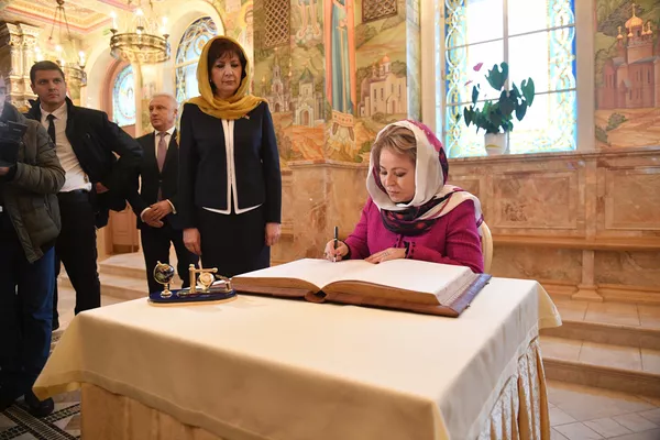 Валентина Матвиенко и Наталья Кочанова Валентина Матвиенко и Наталья Кочанова - Sputnik Беларусь