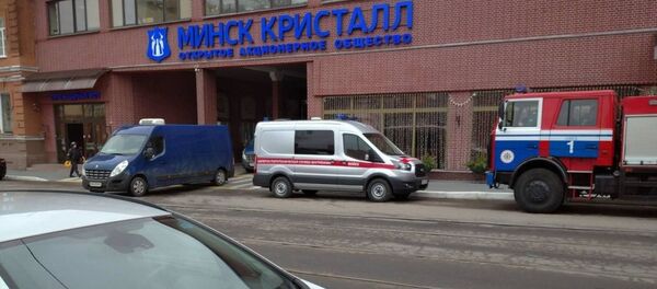 Работа экстренных служб у заминированного здания Минск Кристалл - Sputnik Беларусь