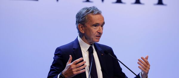 Президент группы компаний LVMH Бернар Арно  - Sputnik Беларусь