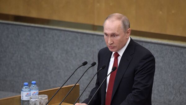 Президент РФ Владимир Путин выступает на пленарном заседании Государственной Думы РФ - Sputnik Беларусь