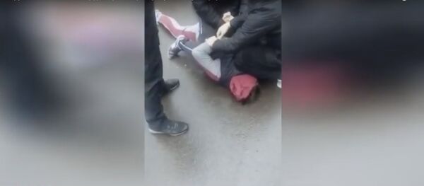 Россиянина и белорусов задержали по подозрению в автомошенничестве - видео - Sputnik Беларусь