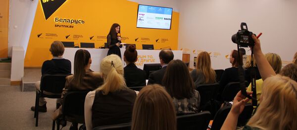 Заведующая отделом радио Zefir FM, онлайн-телевидения Бобруйск-360 и редакции газеты Бабруйскае жыцце Алена Родовская - Sputnik Беларусь