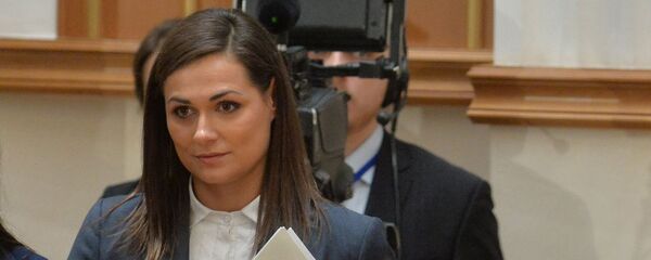 Прэс-сакратар прэзідэнта Беларусі Наталля Эйсмант Прэс-сакратар прэзідэнта Беларусі Наталля Эйсмант - Sputnik Беларусь