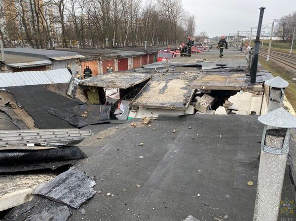 Гараж взорвался в кооперативе на улице Лынькова в Минске - Sputnik Беларусь