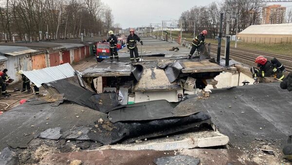 Опубликованы кадры с места взрыва гаража в Минске - Sputnik Беларусь