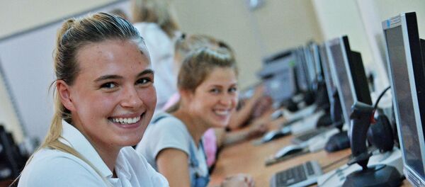 Когда уверен в знаниях, никакое ЦТ не страшно Когда уверен в знаниях, никакое ЦТ не страшно - Sputnik Беларусь