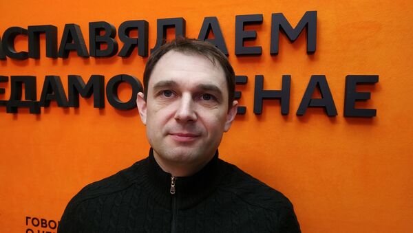 Шапко о гомофобии: нормальные люди не выносят интимную жизнь на публику - Sputnik Беларусь