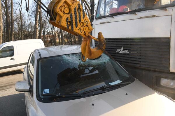 Фотофакт: пробка образовалась на МКАД из-за серьезного ДТП - Sputnik Беларусь