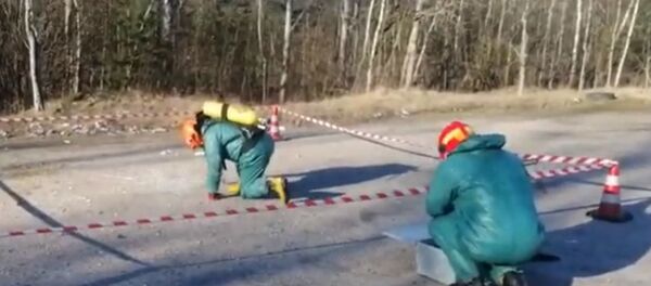 Больше килограмма ртути спасатели собрали в витебском парке – видео - Sputnik Беларусь