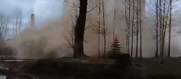 Спасатели взорвали аварийное здание в Витебске - Sputnik Беларусь