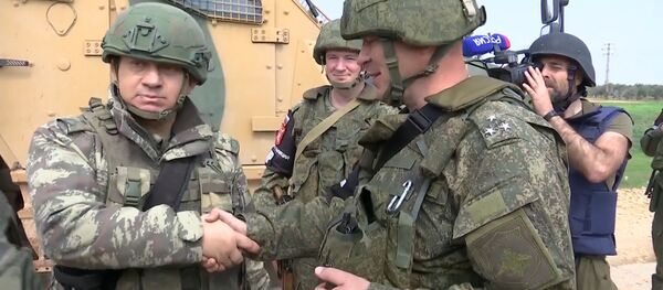 Видеофакт: российские и турецкие военные совместно патрулируют Идлиб - Sputnik Беларусь