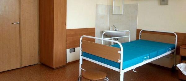 Палата для каранціну тых, хто захварэў на каронавірус мінскай бальніцы Палата для каранціну тых, хто захварэў на каронавірус мінскай бальніцы - Sputnik Беларусь