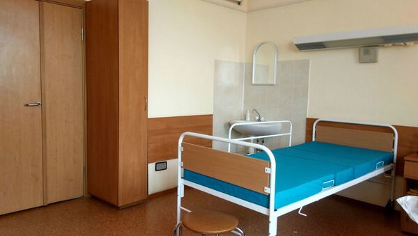 Палата для карантина заболевших коронавирусом в минской больнице - Sputnik Беларусь