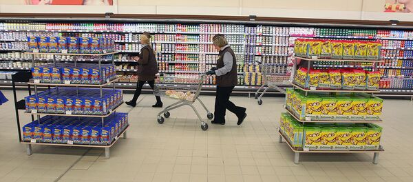 Запасливые, но разумные: повелись ли белорусы на безумный шопинг? Запасливые, но разумные: повелись ли белорусы на безумный шопинг? - Sputnik Беларусь