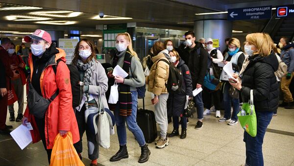 Усиление санитарного контроля в аэропорту Внуково в связи с коронавирусом - Sputnik Беларусь