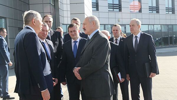 Посещение президентом Беларуси Александром Лукашенко научно-производственного частного предприятия Адани - Sputnik Беларусь