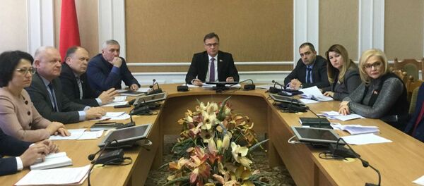 Савіных: меры ў сувязі з распаўсюджваннем каронавіруса прымаць трэба Савіных: меры ў сувязі з распаўсюджваннем каронавіруса прымаць трэба - Sputnik Беларусь