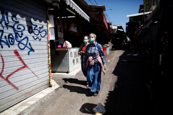 От первого лица: что происходит в разных странах во время пандемии От первого лица: что происходит в разных странах во время пандемии - Sputnik Беларусь