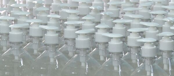 Бизнес во время пандемии: в Беларуси разработали антисептик для рук - Sputnik Беларусь