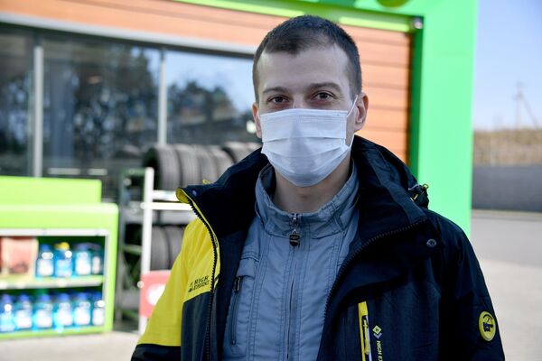 Украинцы переживают больше. Что происходит на закрытой границе Украинцы переживают больше. Что происходит на закрытой границе - Sputnik Беларусь