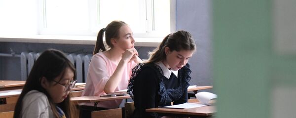 Вучаніцы перад АДЭ Вучаніцы перад АДЭ - Sputnik Беларусь