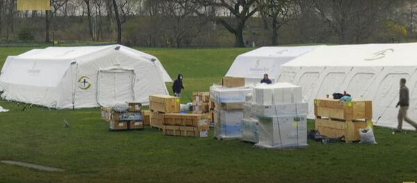 Видеофакт: полевой госпиталь развернули прямо в центре Нью-Йорка - Sputnik Беларусь