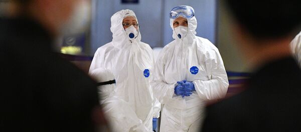 Медицинские работники в аэропорту Внуково - Sputnik Беларусь