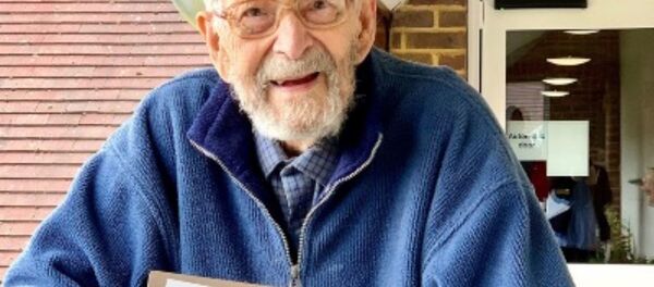 Житель Великобритании Роберт Уэйтон Житель Великобритании Роберт Уэйтон - Sputnik Беларусь