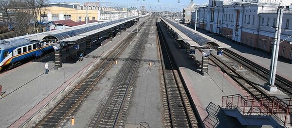 Парализованные магистрали: что происходит на авто- и ж/д вокзалах Гомеля - Sputnik Беларусь