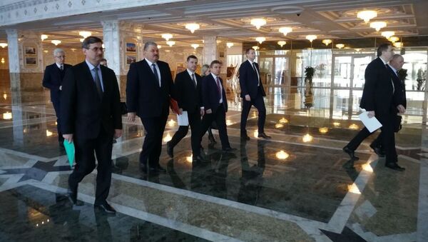 Президент Беларуси проводит совещание c Минздравом по теме коронавируса - Sputnik Беларусь