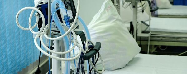 Аппарат для ИВЛ в больнице, архивное фото Аппарат для ИВЛ в больнице, архивное фото - Sputnik Беларусь