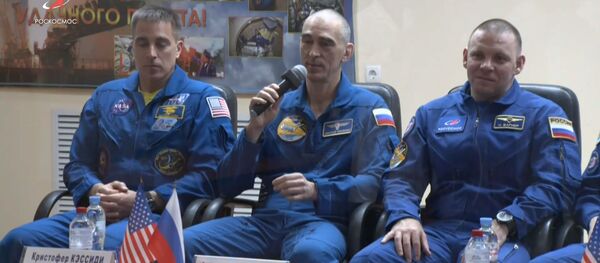 Экипаж МКС рассказал, как провел больше месяца на карантине - видео - Sputnik Беларусь