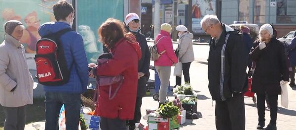 Как изменилась жизнь минчан в пандемию коронавируса - видео - Sputnik Беларусь