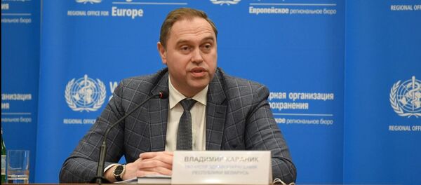 Министр здравоохранения Владимир Караник на брифинге ВОЗ - Sputnik Беларусь