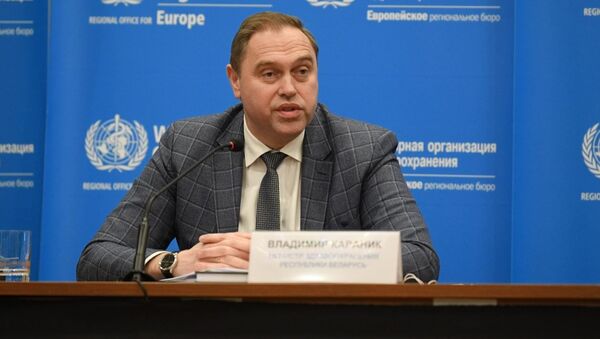 Министр здравоохранения Владимир Караник на брифинге ВОЗ - Sputnik Беларусь