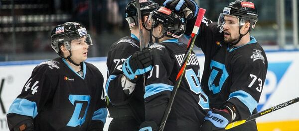 Хоккеисты Динамо-Минск Хоккеисты Динамо-Минск - Sputnik Беларусь